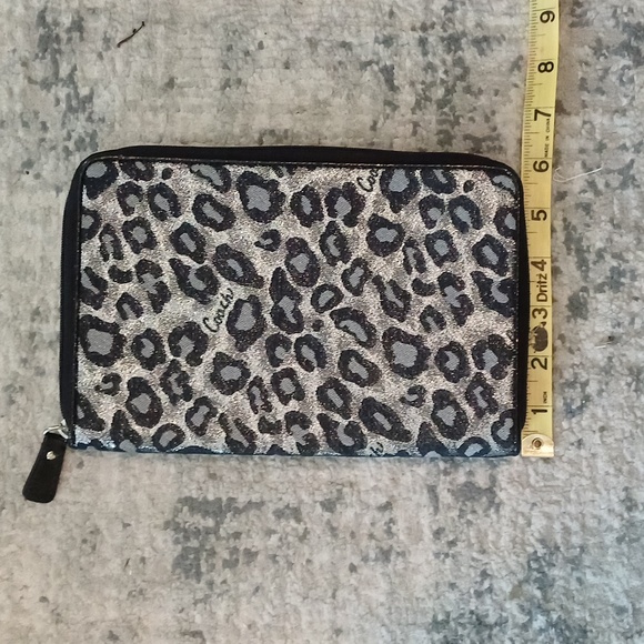 Coach Ocelet Print Black & Silver Glitter Zip Around Tablet Ipad Case 6" X 9" - Picture 6 of 11